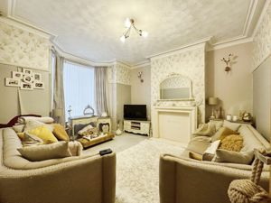Lounge- click for photo gallery